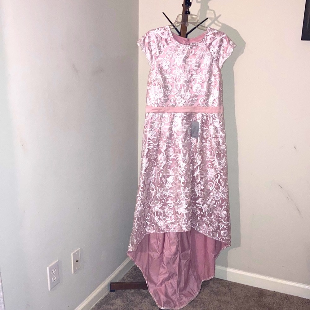 NWT Chi Chi London | Women’s Lace Dress  Size 12